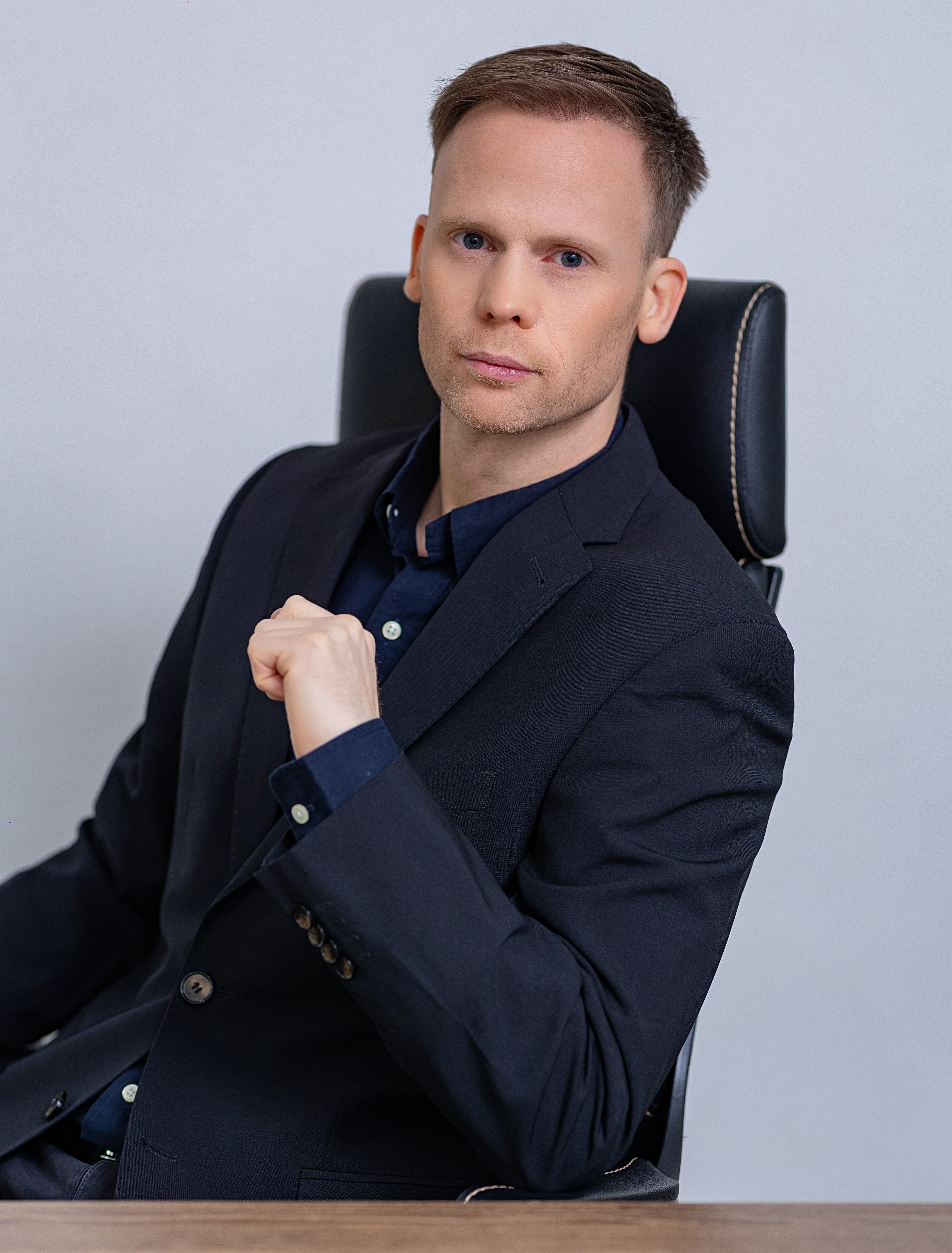 Mr. Andreas Wiik